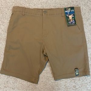 NWT W40 Iron Co. Men's Casual Tan Khaki Brown Buck Comfortable Stretch Shorts 40